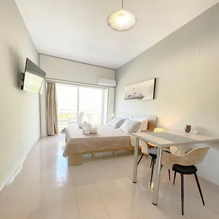 Rhodes Central: King Bed Studio Rhodes City Buitenkant foto